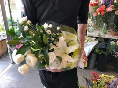 神奈川県川崎市 麻生区の花屋 花やす をご紹介 フラワーギフトはプロのお花屋さんにおまかせ フジテレビフラワーネット