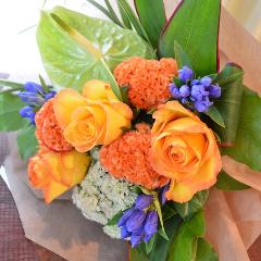 キュートなブーケ　JapanOrange　（バラの花束）　オレンジ系　誕生日、結婚記念日、お祝い、送別、発表会、敬老の日