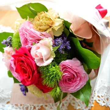 ＜フジテレビフラワーネット＞ キュートなブーケ LittleGirl （バラの花束）ピンク系 誕生日、結婚記念日、送別、発表会、敬老の日画像