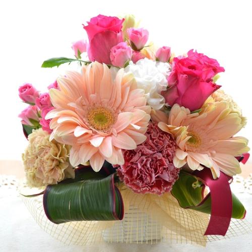 大人のアレンジ　MagicPink　（バラとガーベラのフラワーアレンジメント）ピンク系　誕生日、結婚記念日、お祝い、敬老の日