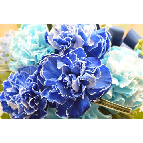 キュートなアレンジ　BlueSky　（バラとガーベラのフラワーアレンジメント）ブルー系　誕生日、結婚記念日、お祝い、敬老の日5