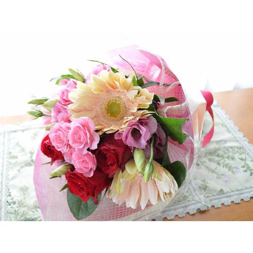 プチ贅沢なブーケ　PinkRed　（バラとガーベラの花束）　ピンク赤系　誕生日・結婚記念日・送別・お祝い・発表会・ライブ3