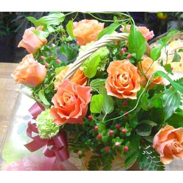 ＜フジテレビフラワーネット＞ ★ピンク・赤バラのロマンティックなアレンジ★開店祝い・成人の日・誕生日に・・・大阪市阿倍野区からお届けします。