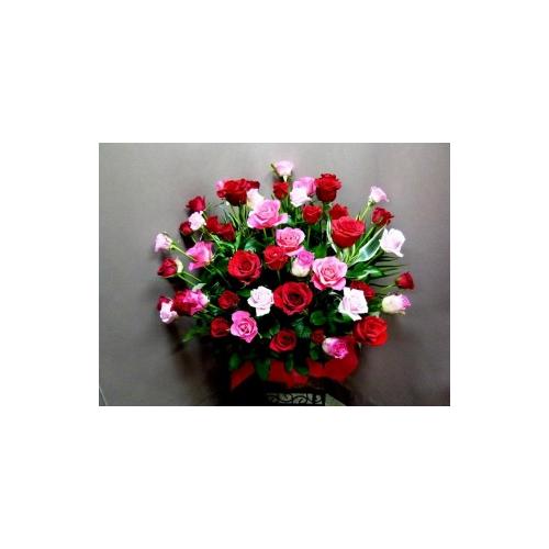 バラの赤とピンク　50本　”天女の舞”2