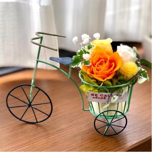 プリザーブドフラワー 自転車アレンジ イエロー 花屋 Apertio Floris アペルティオーフローリス のオリジナル商品 フラワーギフトはプロのお花屋さんにおまかせ フジテレビフラワーネット プリザーブドフラワー 自転車アレンジ イエロー 花屋 Apertio Floris アペルティオーフローリス のオリジナル商品 フラワーギフトはプロのお花屋さんにおまかせ フジテレビフラワーネット