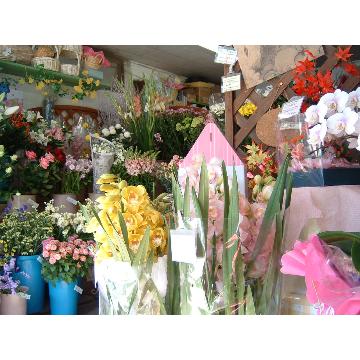 青森県黒石市の花屋 かとう生花店 をご紹介 フラワーギフトはプロのお花屋さんにおまかせ フジテレビフラワーネット