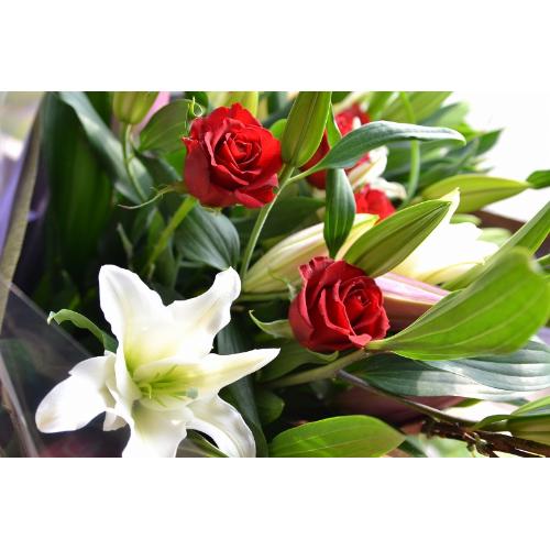 【花束】 赤バラとユリのゴージャス花束4