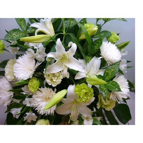 御供え花　～「ユリの花」2