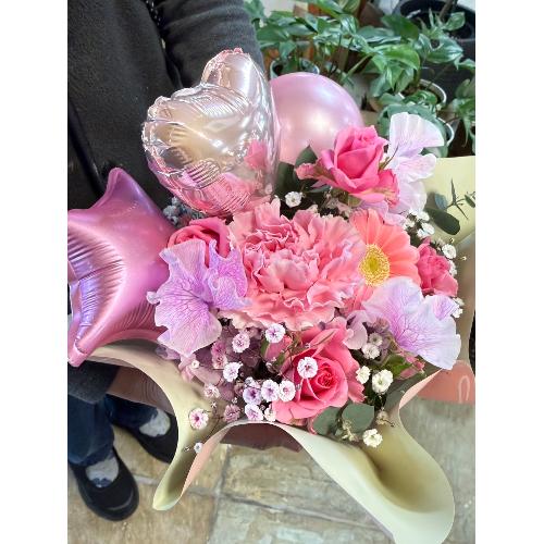 �o���[������A�����W�����g4