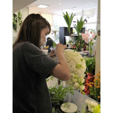 鹿児島県鹿屋市の花屋 Flowers Design ｒｏｓｅｔｅａ をご紹介 フラワーギフトはプロのお花屋さんにおまかせ フジテレビフラワーネット