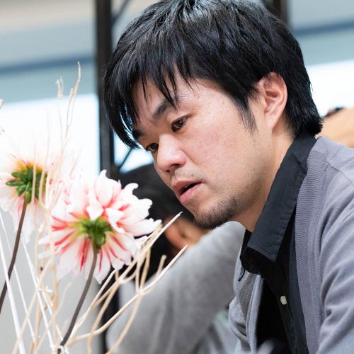山川大介氏オリジナル アンスリウムのアレンジメント リバイバルハート 花屋 フジテレビフラワーネット のオリジナル商品 フラワーギフトはプロのお花屋さんにおまかせ フジテレビフラワーネット