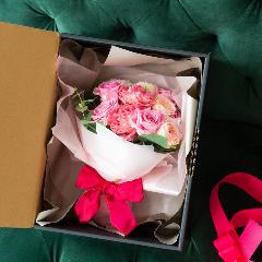 竹内 美稀氏オリジナル ボックス入りローズブーケ「Sparkle Rose Bouquet」
