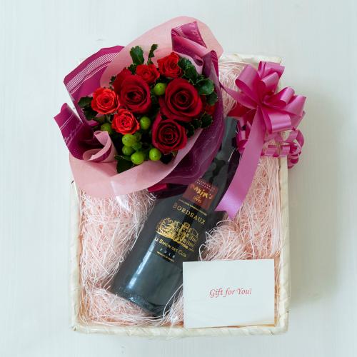フランスのボルドー赤ワインとお花のギフトセット　2