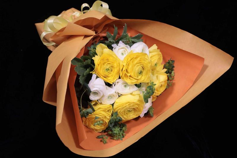 ラナンキュラス 花束 (2).jpg