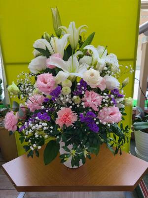 北海道千歳市の花屋 花のはしづめ をご紹介 フラワーギフトはプロのお花屋さんにおまかせ フジテレビフラワーネット