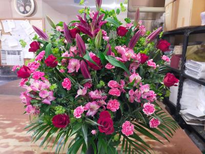 栃木県佐野市の花屋 有 はなひこ をご紹介 フラワーギフトはプロのお花屋さんにおまかせ フジテレビフラワーネット