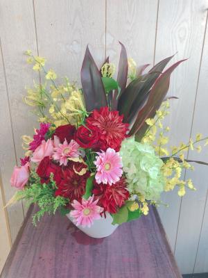 東京都武蔵村山市の花屋 フラワーショップみねぎし をご紹介 フラワーギフトはプロのお花屋さんにおまかせ フジテレビフラワーネット