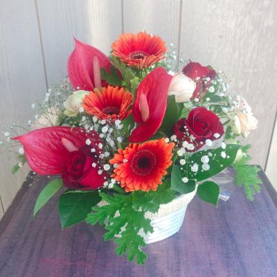 東京都武蔵村山市の花屋 フラワーショップみねぎし をご紹介 フラワーギフトはプロのお花屋さんにおまかせ フジテレビフラワーネット