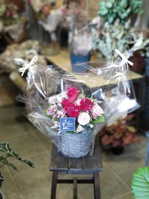 愛知県長久手市の花屋 フローリストよつ葉 をご紹介 フラワーギフトはプロのお花屋さんにおまかせ フジテレビフラワーネット
