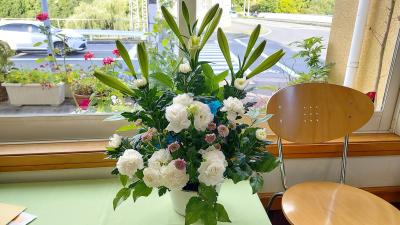 京都府木津川市の花屋 Saleya サレヤ をご紹介 フラワーギフトはプロのお花屋さんにおまかせ フジテレビフラワーネット