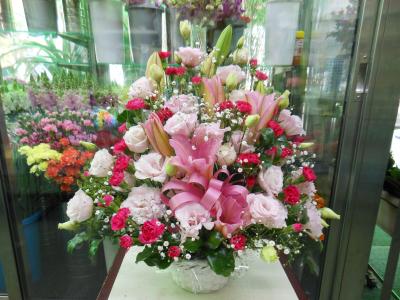 大阪府寝屋川市の花屋 中山生花 をご紹介 フラワーギフトはプロのお花屋さんにおまかせ フジテレビフラワーネット 大阪府寝屋川市の花屋 中山生花 をご紹介 フラワーギフトはプロのお花屋さんにおまかせ フジテレビフラワーネット