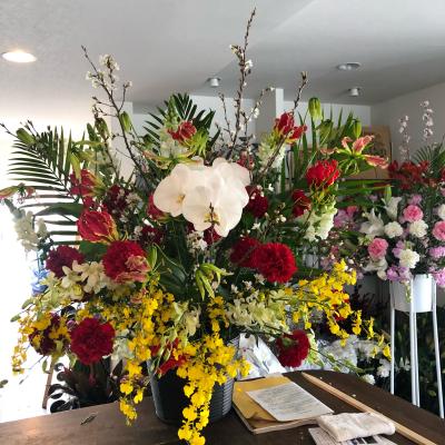 兵庫県西宮市の花屋 ヴェロニカ をご紹介 フラワーギフトはプロのお花屋さんにおまかせ フジテレビフラワーネット