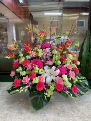 兵庫県豊岡市の花屋 有 駅前花市 をご紹介 フラワーギフトはプロのお花屋さんにおまかせ フジテレビフラワーネット