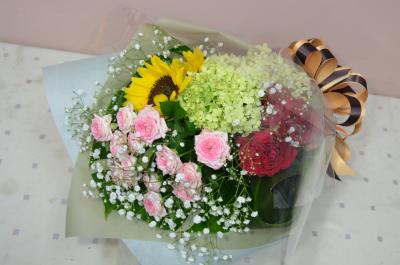 福岡県福津市の花屋 花すずか をご紹介 フラワーギフトはプロのお花屋さんにおまかせ フジテレビフラワーネット