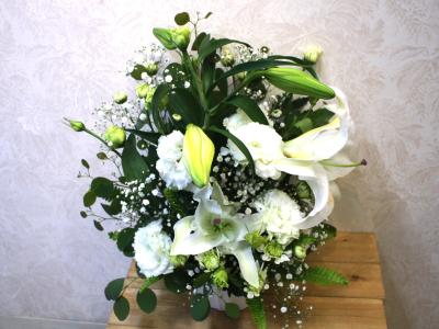 福岡県福岡市 東区の花屋 あかいし花店 をご紹介 フラワーギフトはプロのお花屋さんにおまかせ フジテレビフラワーネット