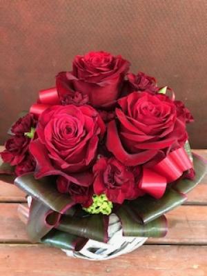 福岡県春日市の花屋 伯玄ガーデン をご紹介 フラワーギフトはプロのお花屋さんにおまかせ フジテレビフラワーネット