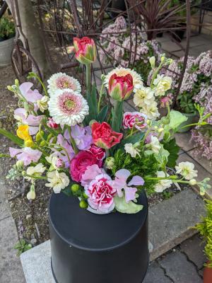 福岡県大牟田市の花屋 フロレセール をご紹介 フラワーギフトはプロのお花屋さんにおまかせ フジテレビフラワーネット