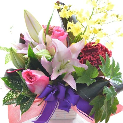 プチ贅沢なアレンジ SweetLilly （ユリとバラのフラワーアレンジメント