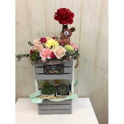 多肉植物と生花のアレンジメント 花屋 花一生花店 のオリジナル商品 フラワーギフトはプロのお花屋さんにおまかせ フジテレビフラワーネット