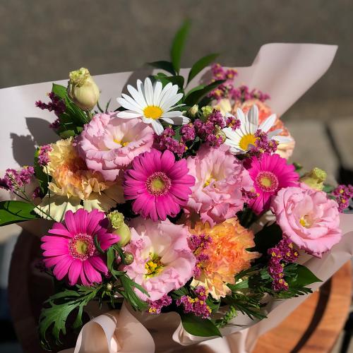 母の日 オリジナル ピンク系アレンジメント 花屋 花 みずの のオリジナル商品 フラワーギフトはプロの お花屋さんにおまかせ フジテレビフラワーネット