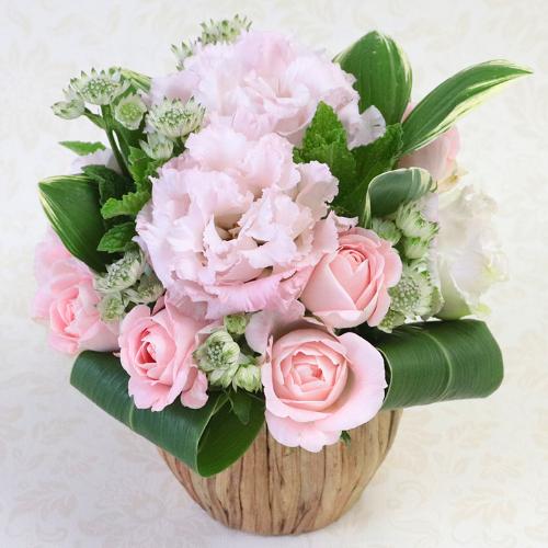 銀座花門今月の花 トルコキキョウのアレンジメント 花屋 株 花門フラワーゲート のオリジナル商品 フラワーギフトはプロのお花屋さんにおまかせ フジテレビフラワーネット