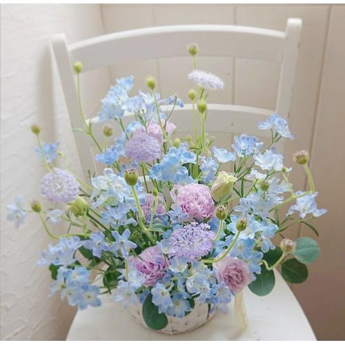 ガーデンスタイルのアレンジメント 花屋 ｋａｏｒｕｋｏフローリスト銀座 のオリジナル商品 フラワーギフトはプロのお花屋さんにおまかせ フジテレビフラワーネット