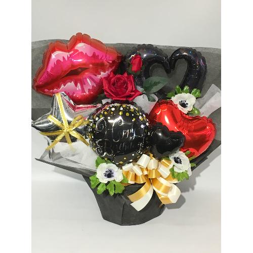 商品id 24 バルーンアレンジ 赤 黒系 花屋 Clover Flower のオリジナル商品 フラワー ギフトはプロのお花屋さんにおまかせ フジテレビフラワーネット 商品id 24 バルーンアレンジ 赤 黒系 花屋 Clover Flower のオリジナル商品 フラワー ギフトはプロのお花屋さんにおまかせ フジテレビフラワーネット