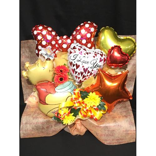 商品id 0593 バルーンアレンジ プーさん 明るい系 花屋 Clover Flower のオリジナル商品 フラワーギフトはプロのお花屋さん におまかせ フジテレビフラワーネット