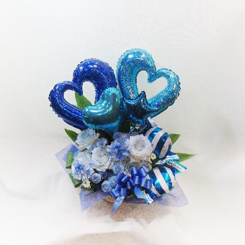 Baby blue eyes (*・ω・ ギフト　バルーンアレンジ バルーンアレンジ卓上 ベイビーブルー 【英字でお名前