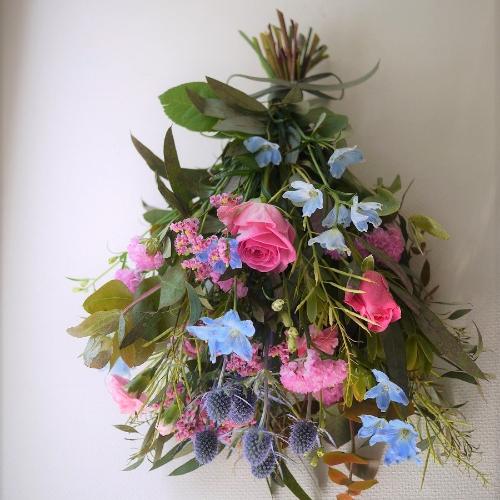 ドライフラワーになる生花の壁掛けスワッグS(ピンクブルー系 ドライフラワーになる生花の壁掛けスワッグS(ピンクブルー系