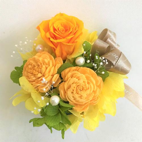 【　ポピーのウォールフラワー　】造花 花束 オレンジ・黄色・白のアレンジメント 直送商品B】フラワーブックアレンジ オレンジ | 生花アレンジメント,黄