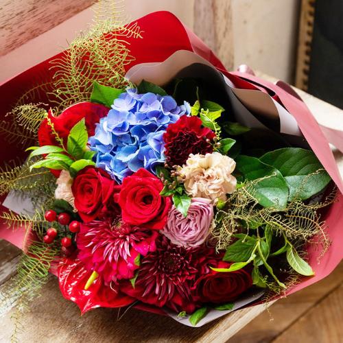 小松弥生氏オリジナル バラとダリアの花束 Bordeaux ボルドー 花屋 フジテレビフラワーネット のオリジナル商品 フラワーギフトはプロのお花屋さんにおまかせ フジテレビフラワーネット 小松弥生氏オリジナル バラとダリアの花束 Bordeaux ボルドー 花屋 フジテレビフラワーネット のオリジナル商品 フラワーギフトはプロのお花屋さんにおまかせ フジテレビフラワーネット