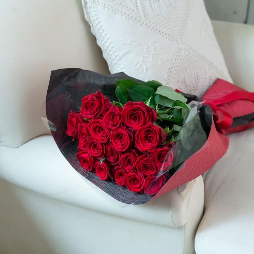 産地直送バラ花束（18本）レッド系」| 花屋「フジテレビフラワーネット