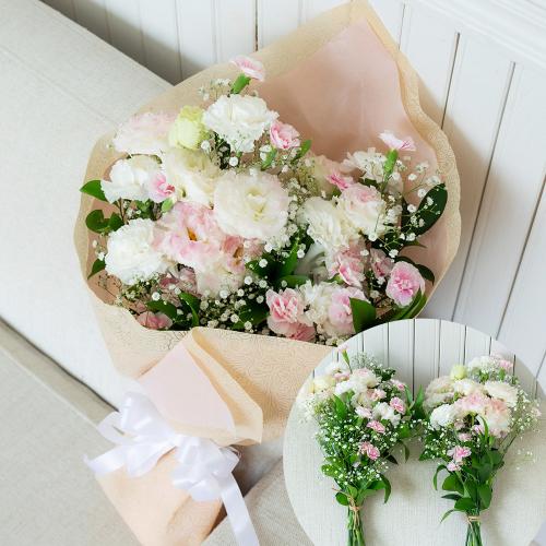 お供え花束「一対 ホワイト＆ピンク」」 | フラワーギフトはプロのお